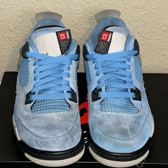 Air Jordan 4 Retro University Blue - Picture 3 of 8
